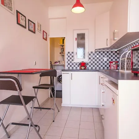 Holesovice Terrace | Praguestars *