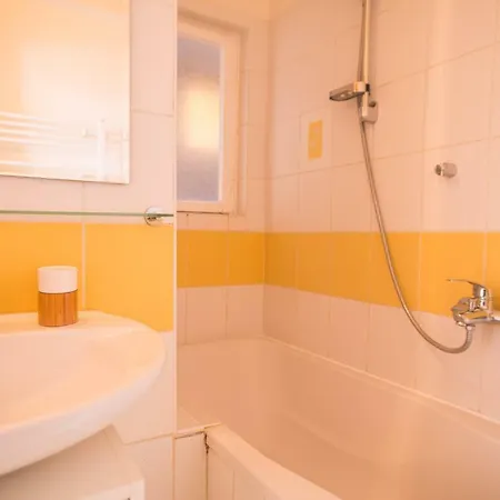 Holesovice Terrace | Praguestars