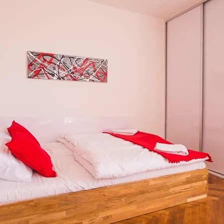 Appartement Holesovice Terrace | Praguestars Praag
